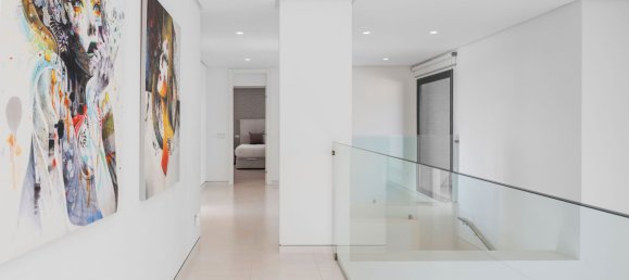 4 bedrooms House in La Quinta, Spain No. 40564 27