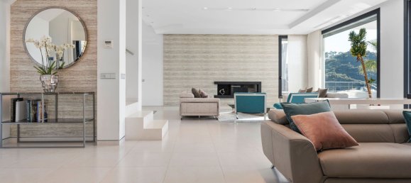 4 bedrooms House in La Quinta, Spain No. 40564 9