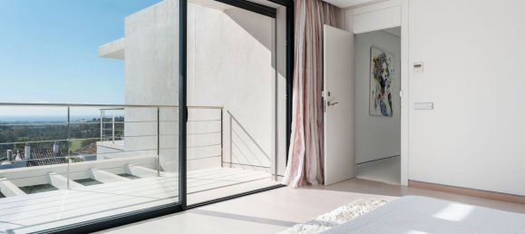 4 bedrooms House in La Quinta, Spain No. 40564 26