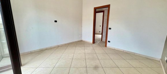 2 rooms Apartment in Trentola Ducenta, Italy No. 273697 2