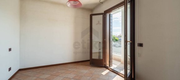 4 bedrooms Villa in Silea, Italy No. 266616 13