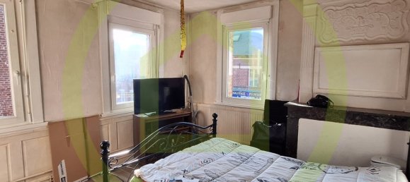 165m² Building in Solesmes, France No. 44852 4