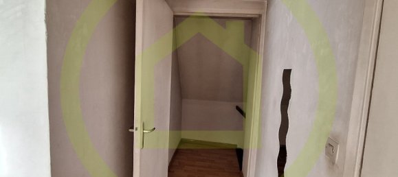 165m² Building in Solesmes, France No. 44852 2