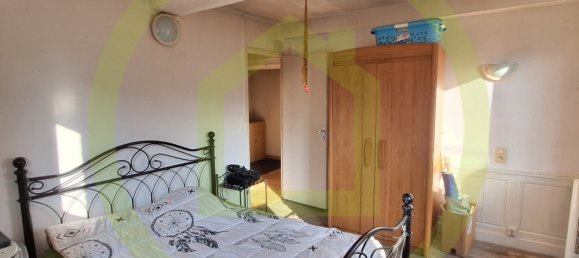 165m² Building in Solesmes, France No. 44852 5