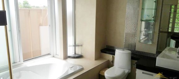 Café/restaurante de 5 dormitorios en Pattaya, Thailand No. 999 9