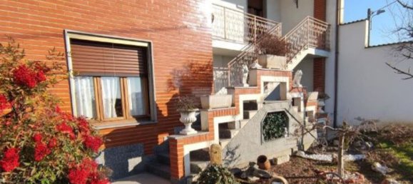 5 rooms House in San Giorgio di Lomellina, Italy No. 105637 4