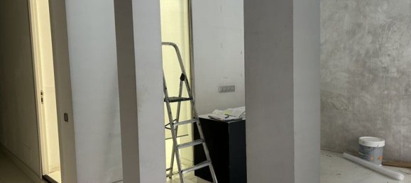 203m² Commercial property in Madrid, Spain No. 22302 13