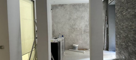 203m² Commercial property in Madrid, Spain No. 22302 11