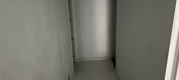 203m² Commercial property in Madrid, Spain No. 22302 26