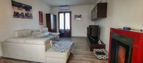 6 bedrooms House in Rottofreno, Italy No. 325268 3