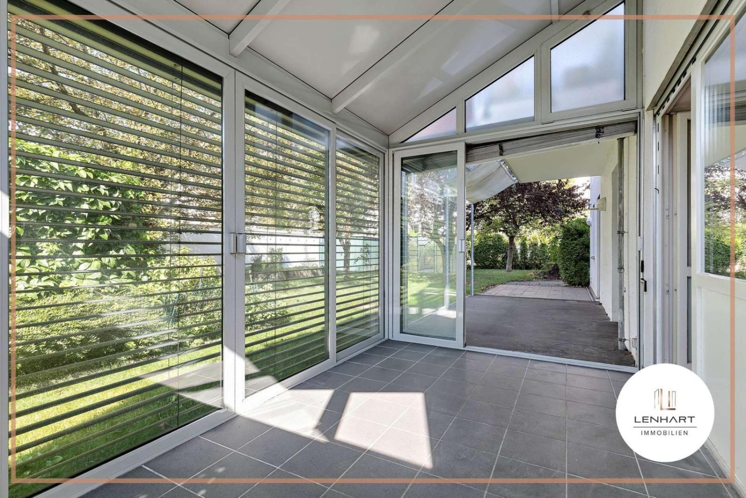 3 bedrooms Apartment in Augsburg, Germany No. 283771