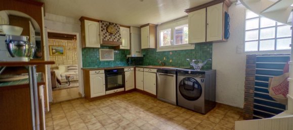 3 bedrooms House in Poissy, France No. 178024 5