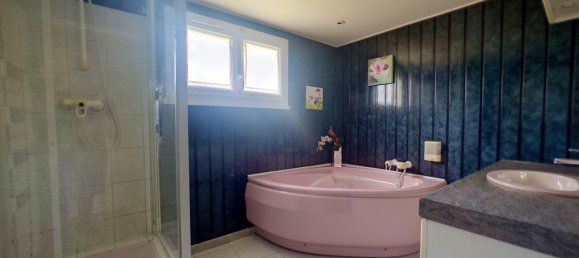 3 bedrooms House in Poissy, France No. 178024 11