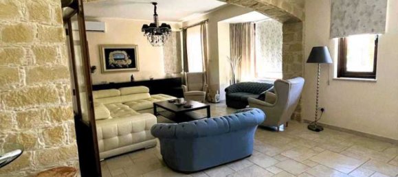 7 bedrooms House in Episkopi, Cyprus No. 6258 16