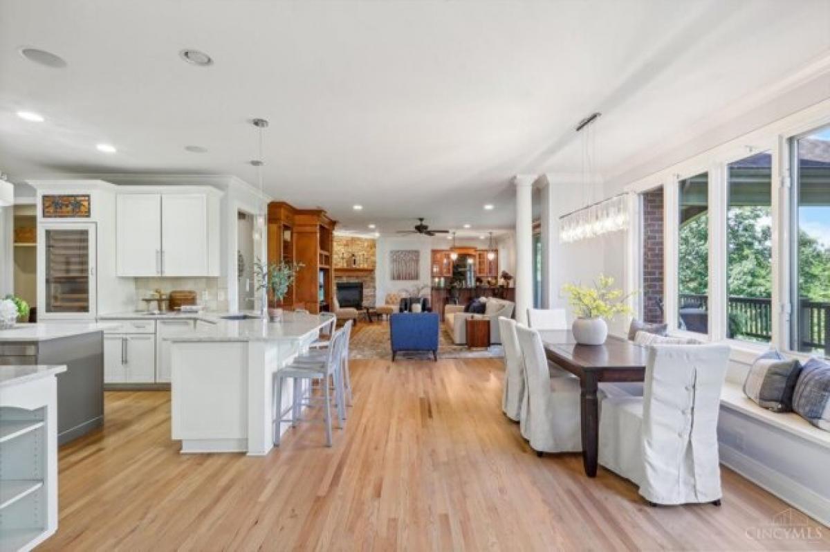 Casa de 4 dormitorios en Maineville, USA No. 404387