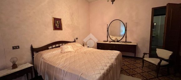 5 Schlafzimmer Haus in Verolavecchia, Italy, Nr. 365367 29