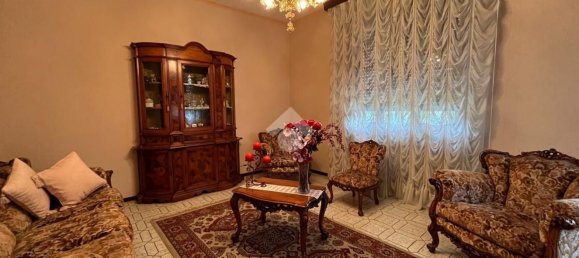 5 Schlafzimmer Haus in Verolavecchia, Italy, Nr. 365367 26