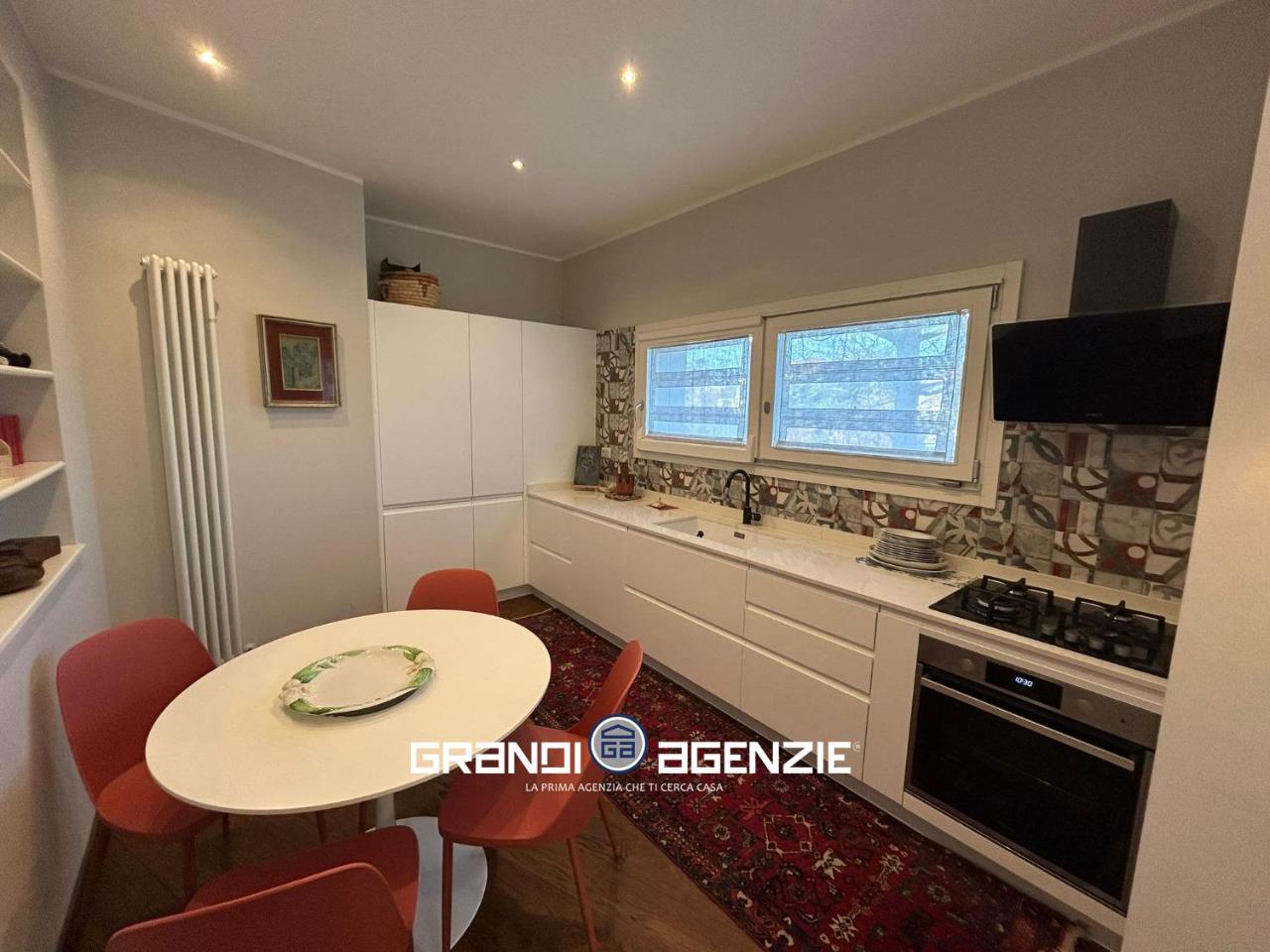 3 rooms Apartment in Treviso, Italy No. 28268