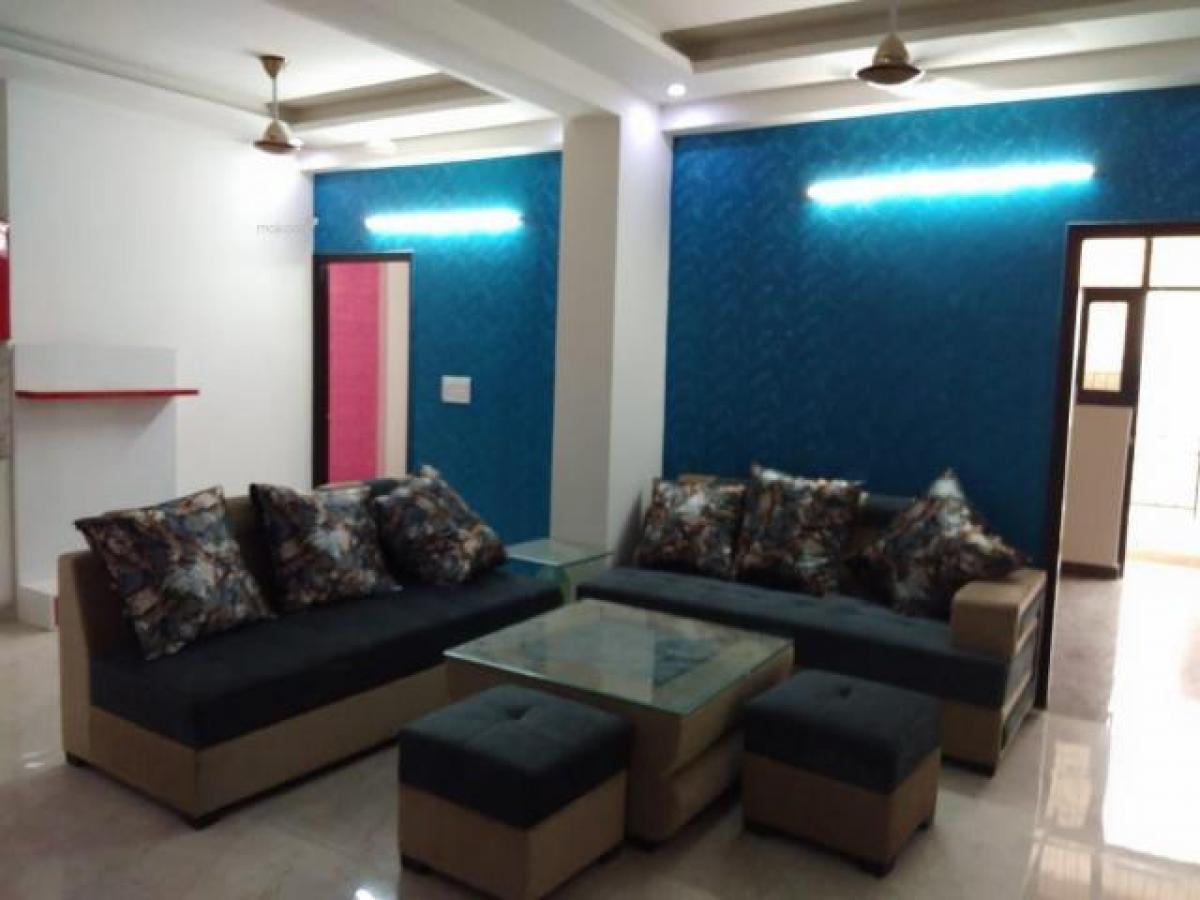 2 bedrooms House in Noida, India No. 66720