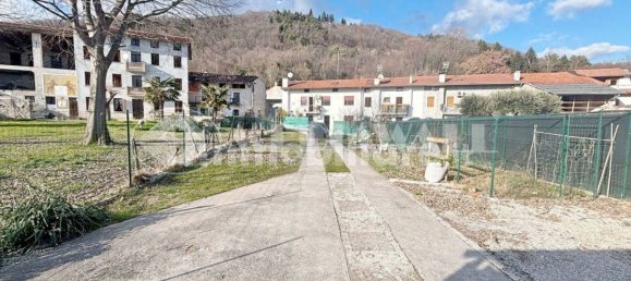 2 Schlafzimmer Haus in Pordenone, Italy, Nr. 19759 30