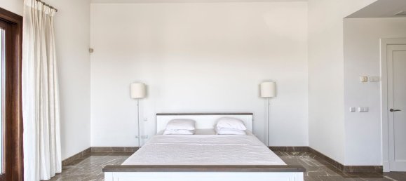 5 bedrooms House in Malaga, Spain No. 21060 21