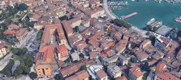 Квартира с 8 комнатами в Дезенцано дель Гарда, Италия № 309739 3