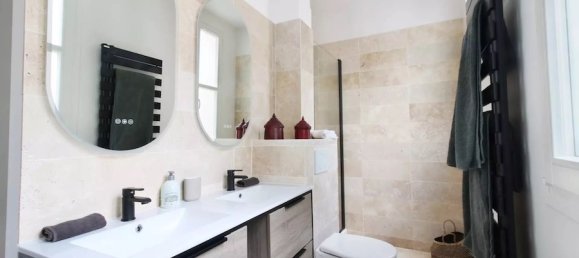 3 bedrooms Apartment in Paris, France No. 178072 10