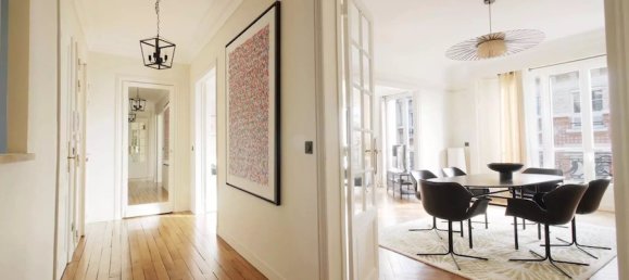 3 bedrooms Apartment in Paris, France No. 178072 4