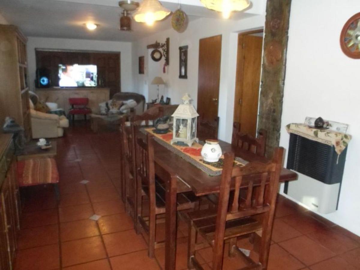 Дом с 4 спальнями в Мар-дель-Плата, Аргентина № 78519