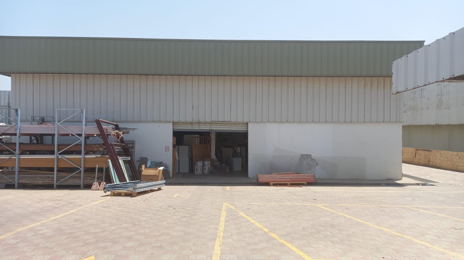 Hotel en Ghala, Oman No. 1326