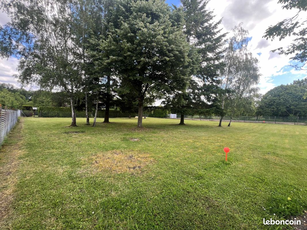 Grundstück in Monts, France 1223m², Nr. 53427