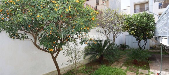 Apartamento de 3 dormitorios en Valenzano, Italy No. 195850 22