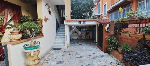 7 rooms Villa in Pomigliano d'Arco, Italy No. 154160 4