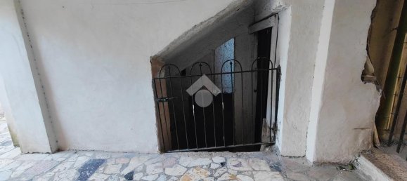 7 rooms Villa in Pomigliano d'Arco, Italy No. 154160 10