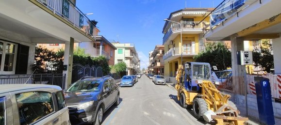 7 rooms Villa in Pomigliano d'Arco, Italy No. 154160 3