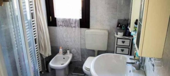 Apartamento de 3 divisões em Ravenna, Italy N.º 23185 9