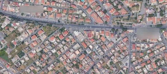 28m² Commercial property in Rome, Italy No. 330209 2