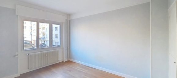 1 bedroom Apartment in Chalon-sur-Saone, France No. 359974 2