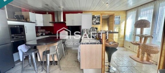 2 bedrooms House in Niort, France No. 331872 2