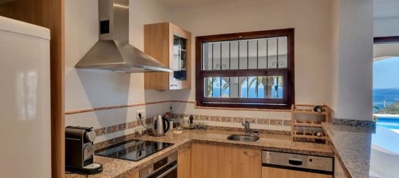 4 غرف نوم فيلا في Alicante, Spain رقم 134584 40