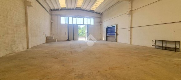 Armazém de 4 divisões em Usmate Velate, Italy N.º 311097 22