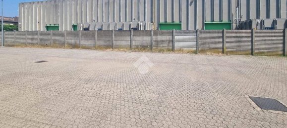 Armazém de 4 divisões em Usmate Velate, Italy N.º 311097 13