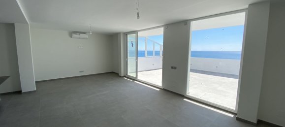 3 chambres Penthouse à Estepona, Spain No. 2890 7