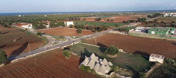 Дом с 16 комнатами в Остуни, Италия № 118382 2