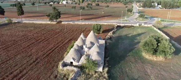 Дом с 16 комнатами в Остуни, Италия № 118382 5