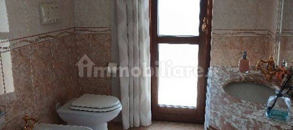 3 bedrooms House in Capriglia Irpina, Italy No. 300446 7