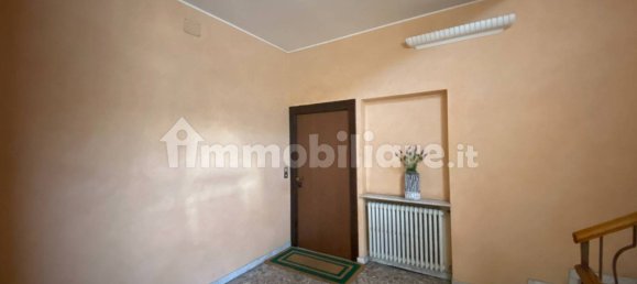 Apartamento de 2 dormitorios en Legnano, Italy No. 330222 12
