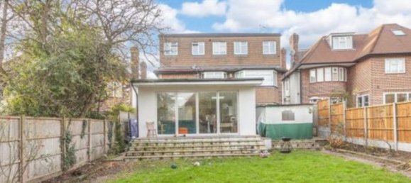 8 bedrooms House in London, United Kingdom No. 757 6