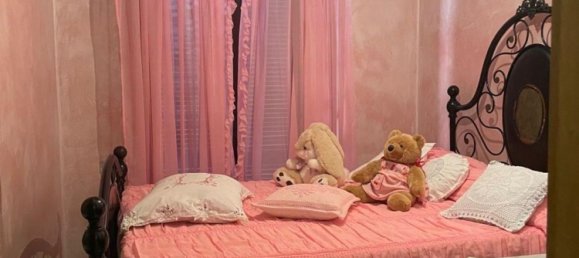 8 rooms House in Carrara, Italy No. 48130 4