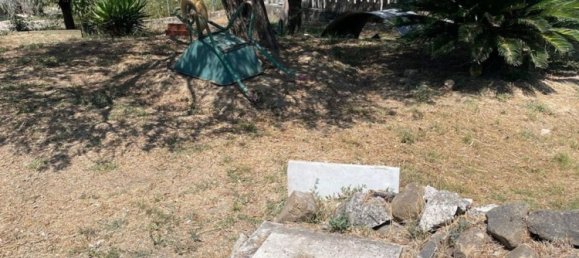 8 rooms House in Carrara, Italy No. 48130 15